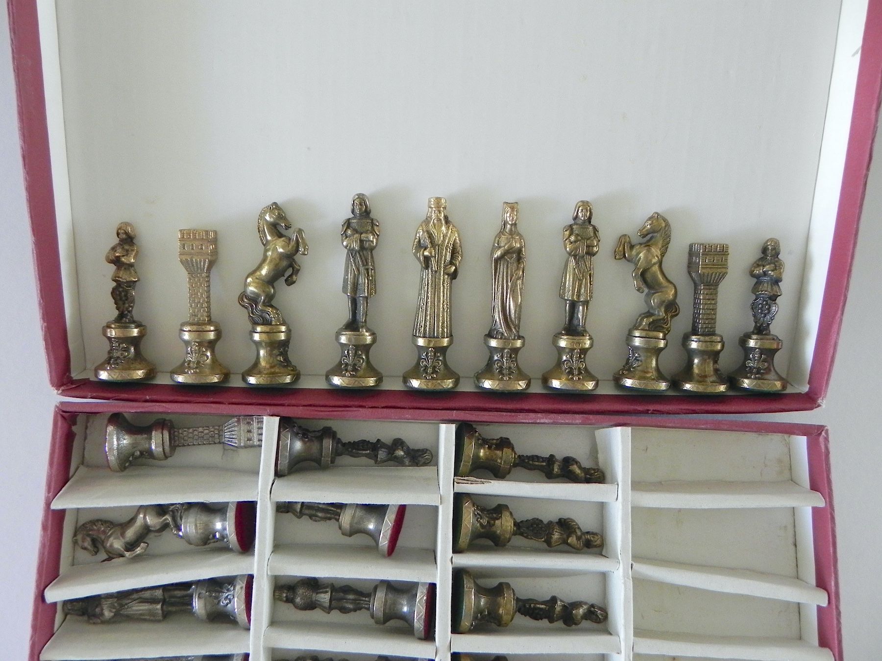 Figurines: Schachfiguren aus Metall – Neuf (Voir description) à Zürich par Naeb123 1