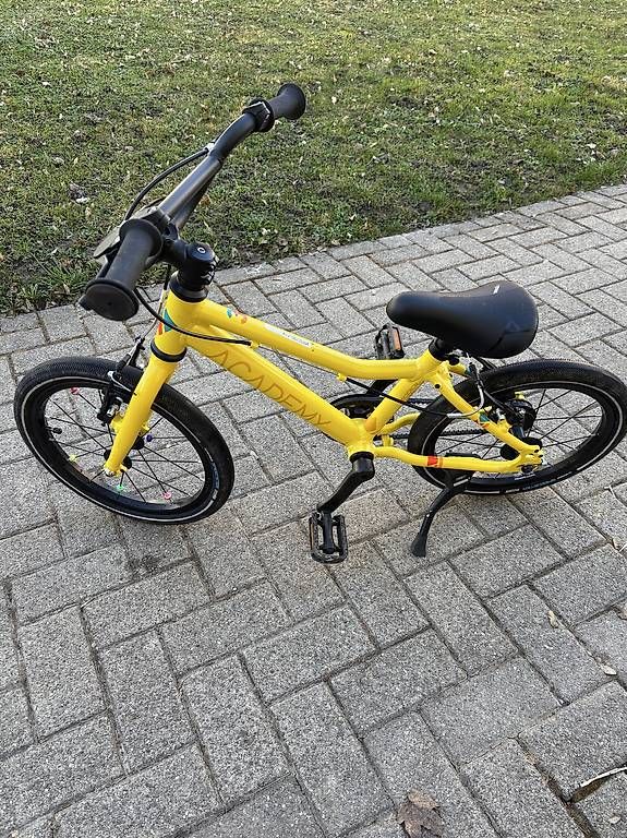 Academy Biciclette: Kinderfahrrad academy grade 3 – Usato da urdorf venduto da anja_598