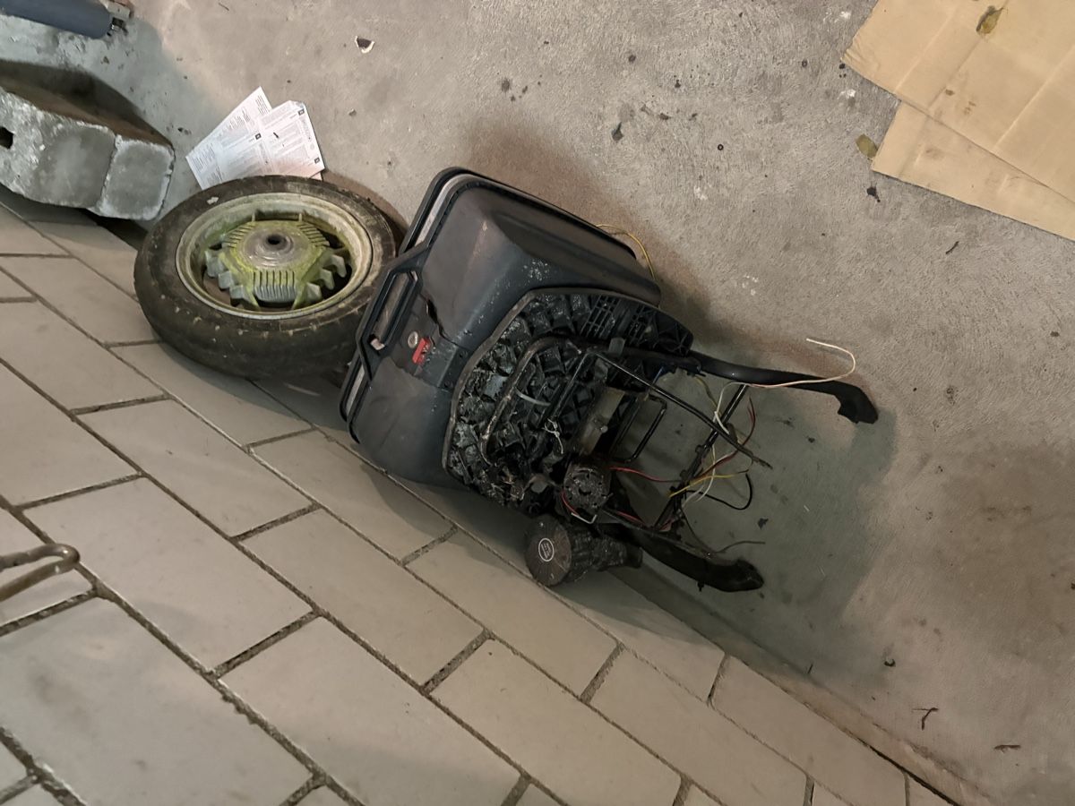 Yamaha Toutes les pièces pour scooter: Yamaha Beluga Teile – D'occasion à Egg b. Zürich par Flipmeister 1