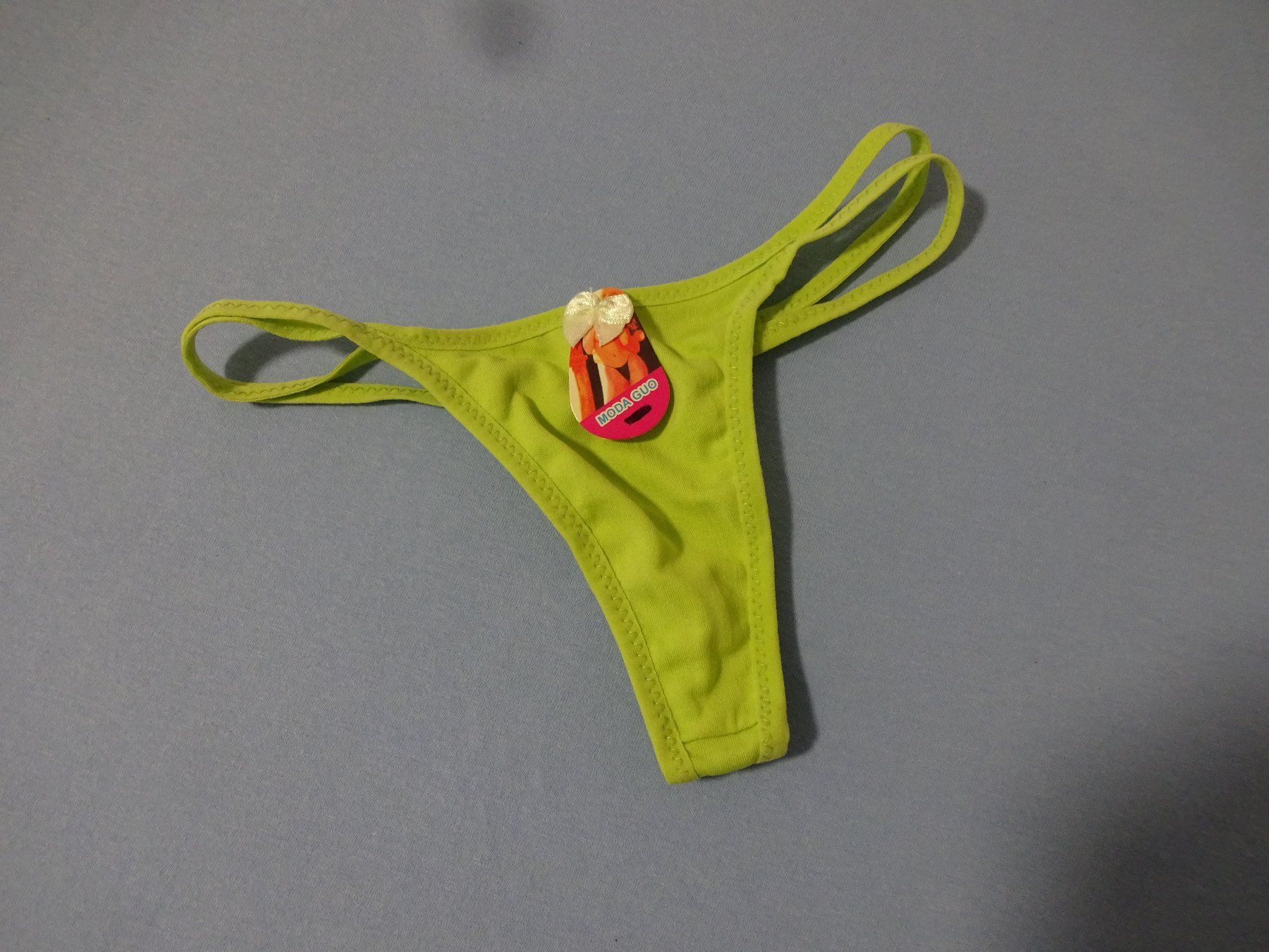 Autres dessous: Schöner String/Moda Guo – Neuf (Voir description) à Rothrist par Mistery1