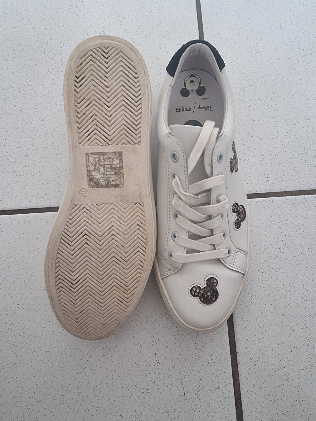 Scarpe da donna: Sneaker  Material Leder Grösse 39 – Usato da Sachseln venduto da Ohlala-Shop 1
