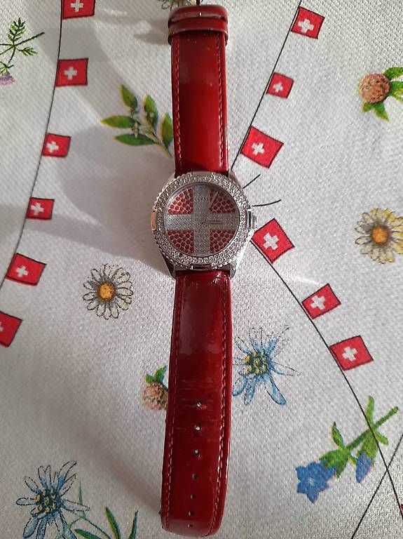 Orologi: Montre Guess croix suisse – Usato da Martigny venduto da ivi_cbf9