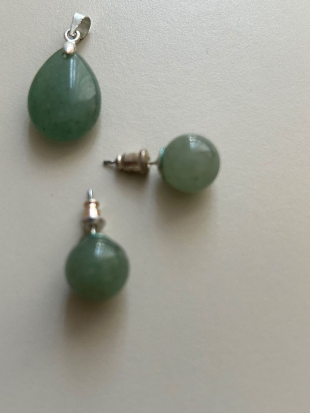 Altri gioielli: Anhänger und Ohrstecker aus Jade – Usato da Eschenz venduto da glaro14 2