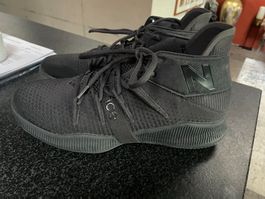 Kawhi Leonard New Balance Omnis1S Basketballschuhe Gr. 45