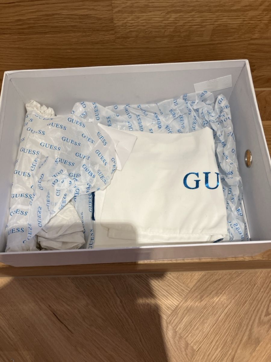 Guess Scarpe da donna: Guess Schuh Gr39 – Nuovo (secondo la descrizione) da Wermatswil venduto da Nahele 5
