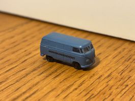L2281: VW Bus "Werksekundendienst" (Spur N)