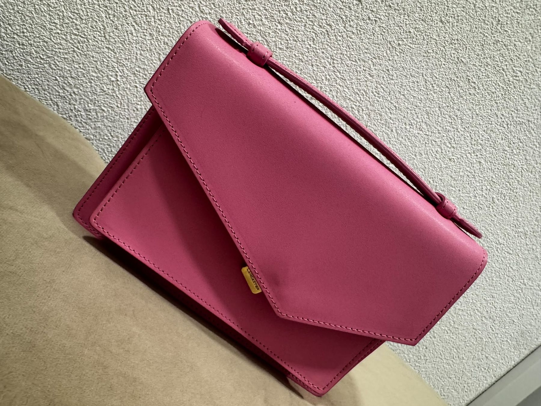 Autres vêtements & accessoires: Sac Lancaster Paris rose – D'occasion à Romanel-s-Lausanne par MarcioD01