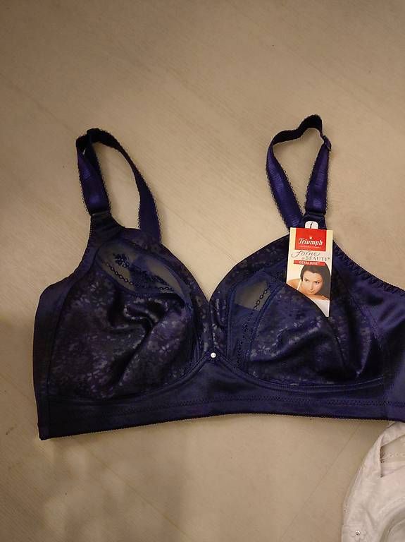 Altra biancheria intima: BH Triumph 80D – Nuovo e nell'imballaggio originale da Dotzigen venduto da Elicec01 1