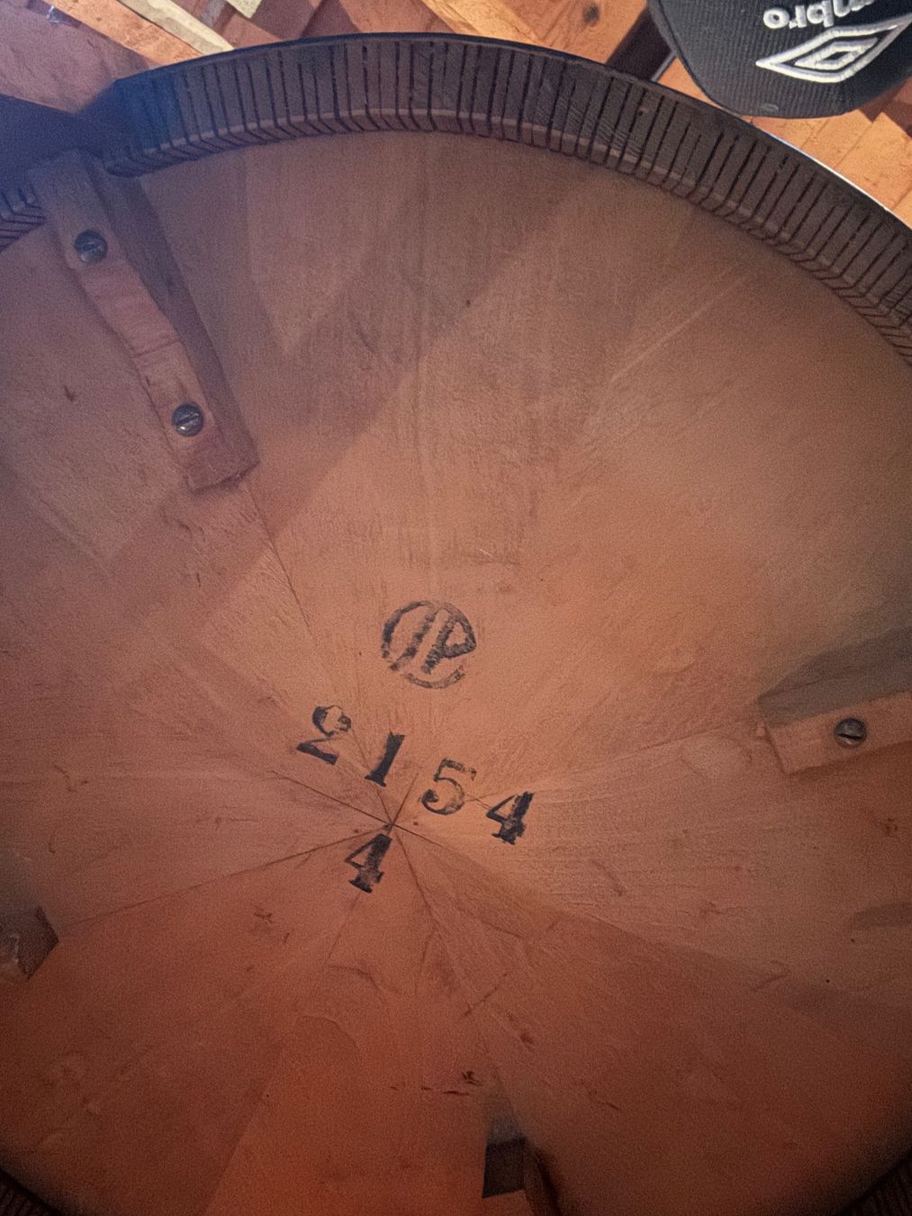 Tavoli: Table bistro vintage en bois – Usato da Neuchâtel venduto da luc_8c68 2