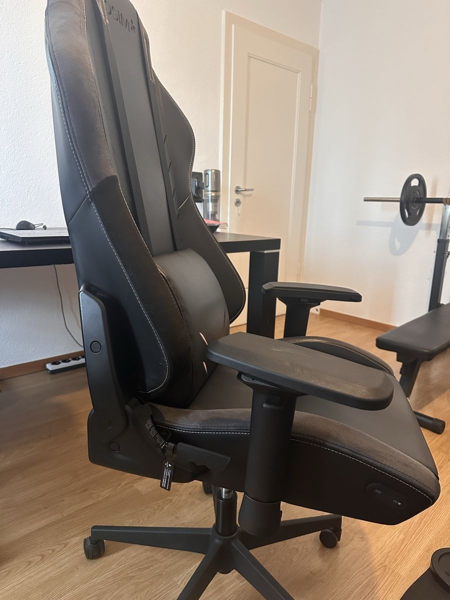 Sedie: OSIM Gaming-Stuhl mit Massagefunktion – Usato da Uster venduto da sil_6ndz 1