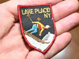 VINTAGE Badge LAKE PLACID NY klein
