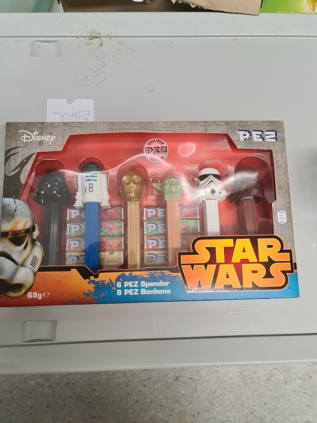 Pez Statuette: PEZ Star Wars 6 Spender Set limitierte Auflage neu – Nuovo e nell'imballaggio originale da Solothurn venduto da Lego111