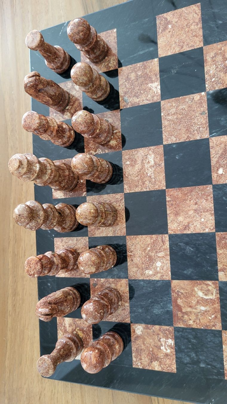 Jeux: Schachspiel aus echtem Marmor – D'occasion à Döttingen par Alis68 1