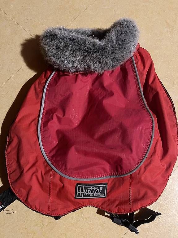 Vêtements: Hundemänteli Hurta – D'occasion à Meiringen par Bignoddy 2