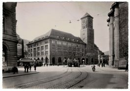 St. Gallen, Bahnhofplatz mit Trams Nr. 1, gelaufen 1948