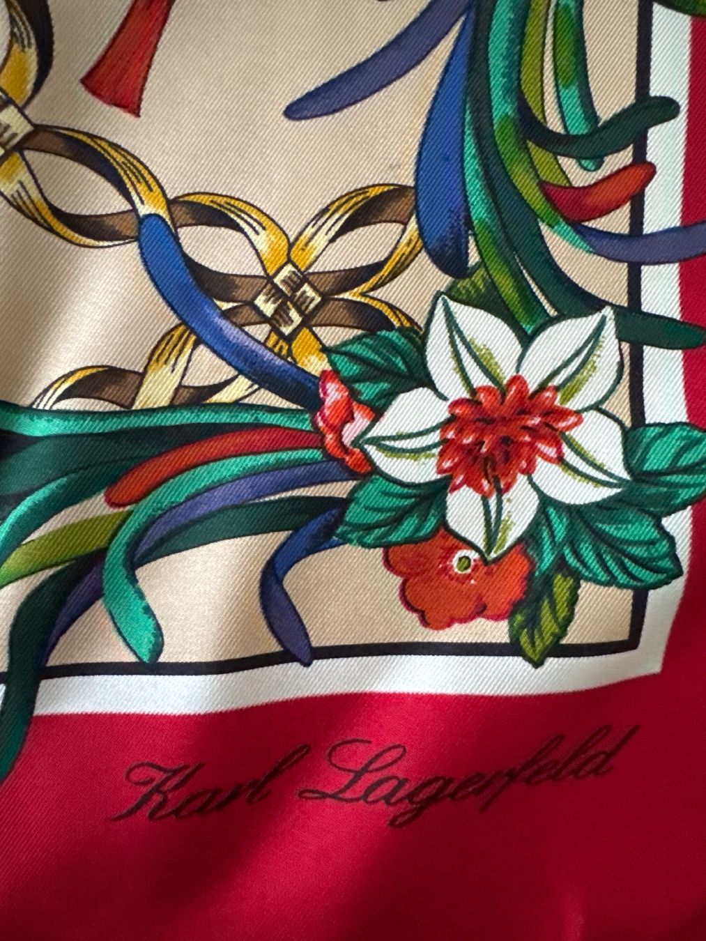 Karl Lagerfeld Foulard & Sciarpe: Karl Lagerfeld Seidentuch, Vintage Look – Usato da Meilen venduto da jul_p5gr 1