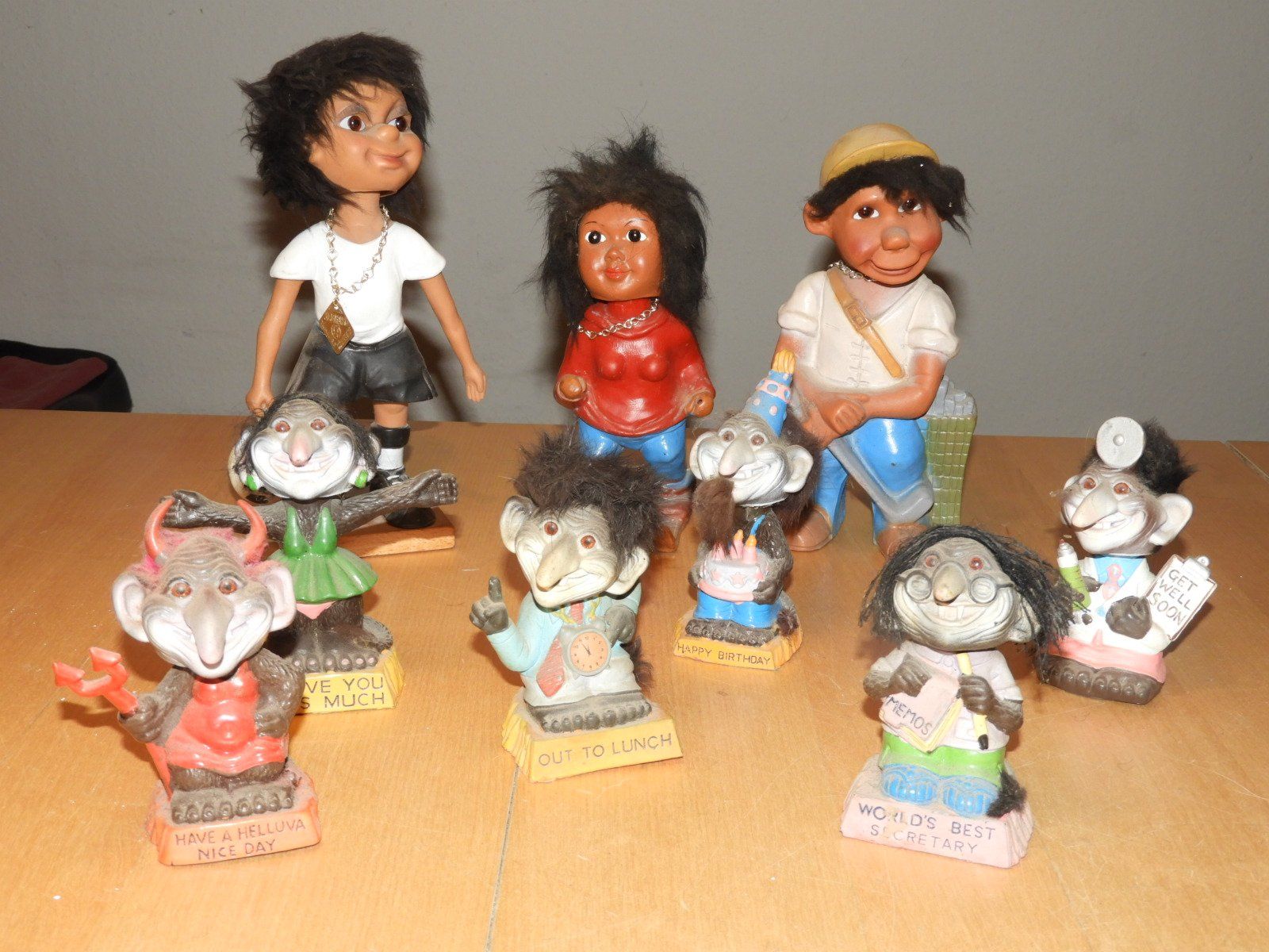 Statuette: HEICO TROLL ODER "R" mit eckige Plattli als Marke 3. PAKET – Usato da Ettingen venduto da troll-mutter 2