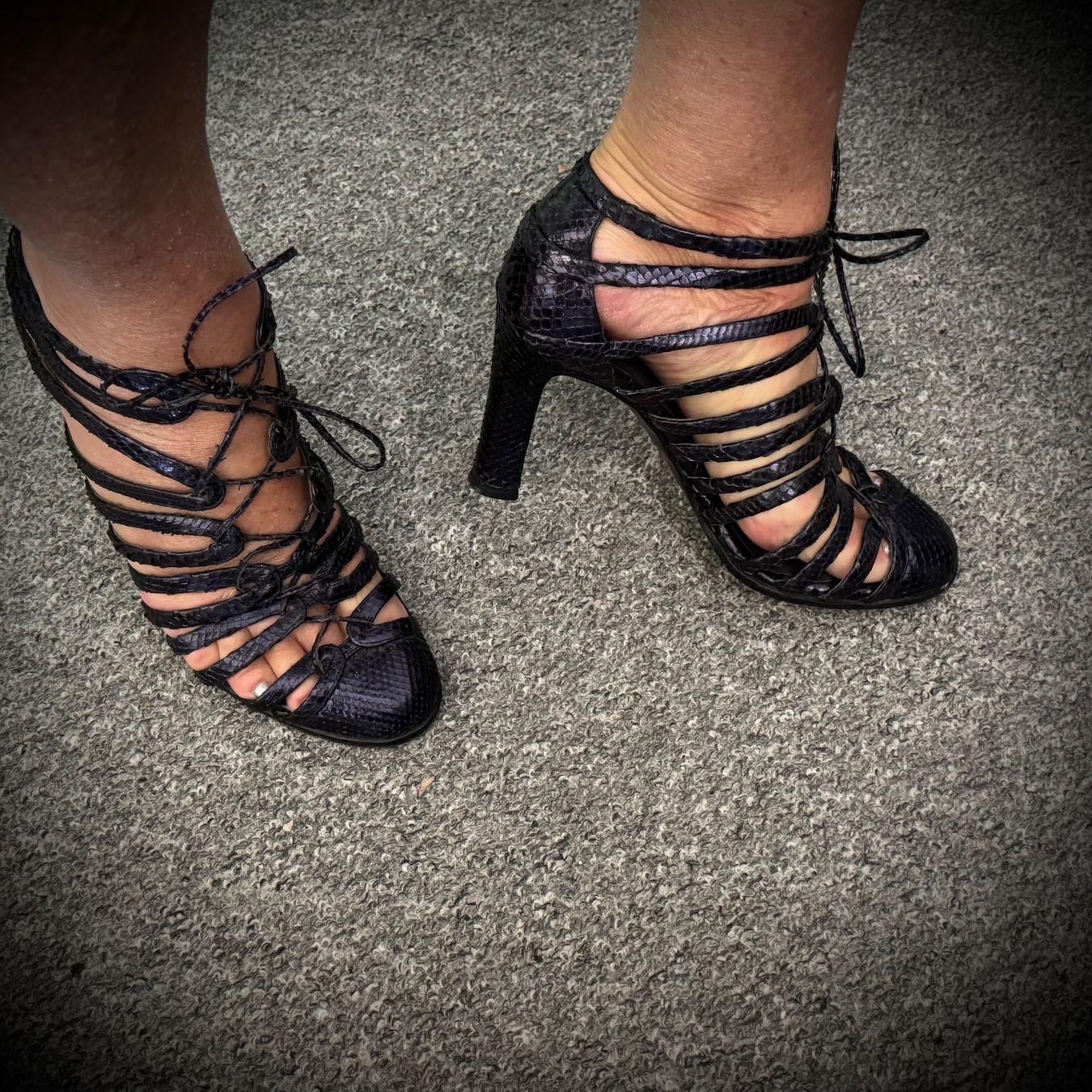 Jil Sander Scarpe da donna: Jil Sander Python Lace-Up Sandals – Carbon Blue - 37-37.5 – Usato da Birsfelden venduto da Brut-Reserve 2