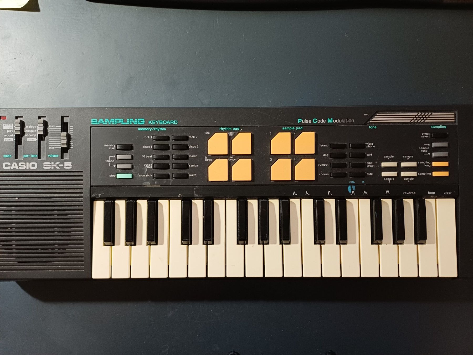 Casio Musikinstrumente: Keyboard / Synthesizer Casio SK-5 – Gebraucht aus Zürich von Atad