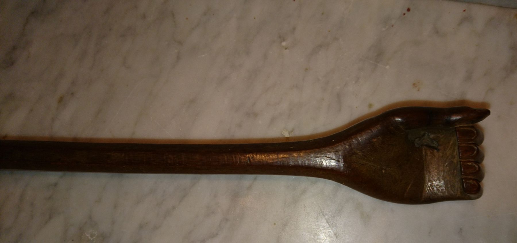 Figuren: Gratte dos en bois ancien – Gebraucht aus Châtelaine von Gio54321 2