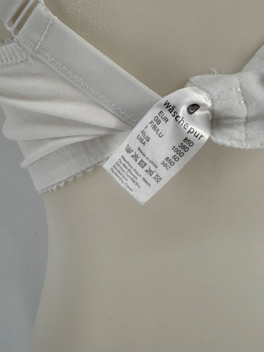 Altra biancheria intima: BH mit Spitzen Gr. 85D von wäschepur – Usato da Auenstein venduto da moin. 3