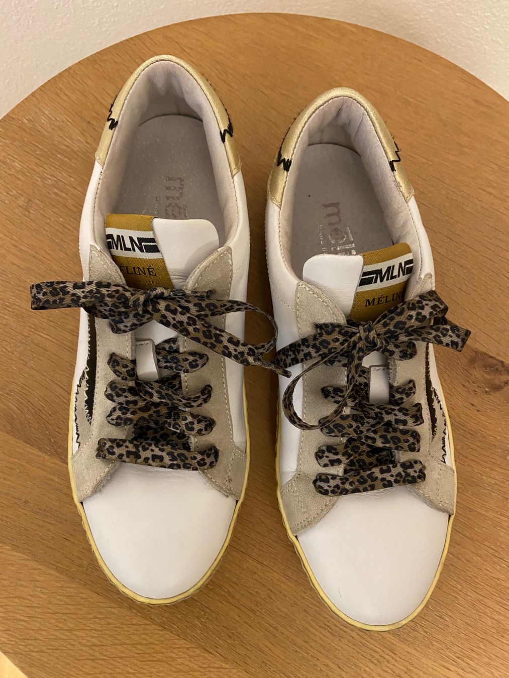 Scarpe da donna: Meline-Sneakers, Gr. 39 – Usato da Märstetten venduto da Elfe111 1