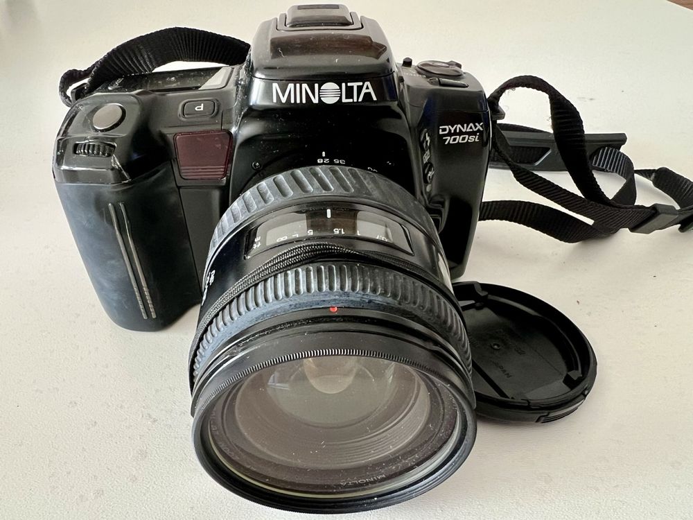 Minolta Fotocamera: MINOLTA Dynax 700si - Deux objectifs + accessoires – Usato da Mont-sur-Lausanne venduto da vmi_ym5l 2