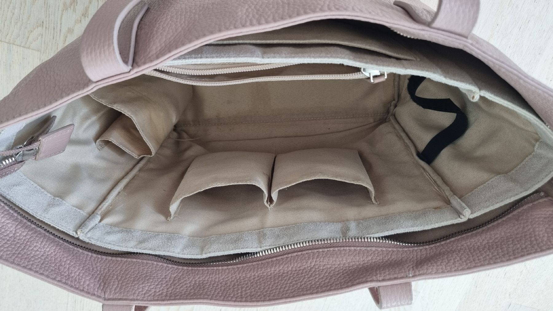 Borse da donna: Keine Schwester Ledertasche – Usato da Biberist venduto da lilleby 2