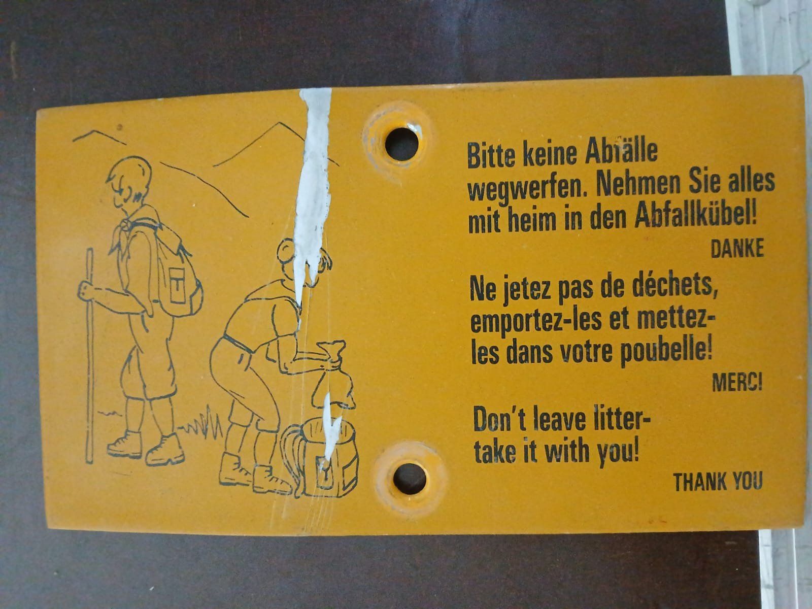 Insegne: Wanderweg Infotext, 3-Sprachig – Usato da Frutigen venduto da ZheChregg