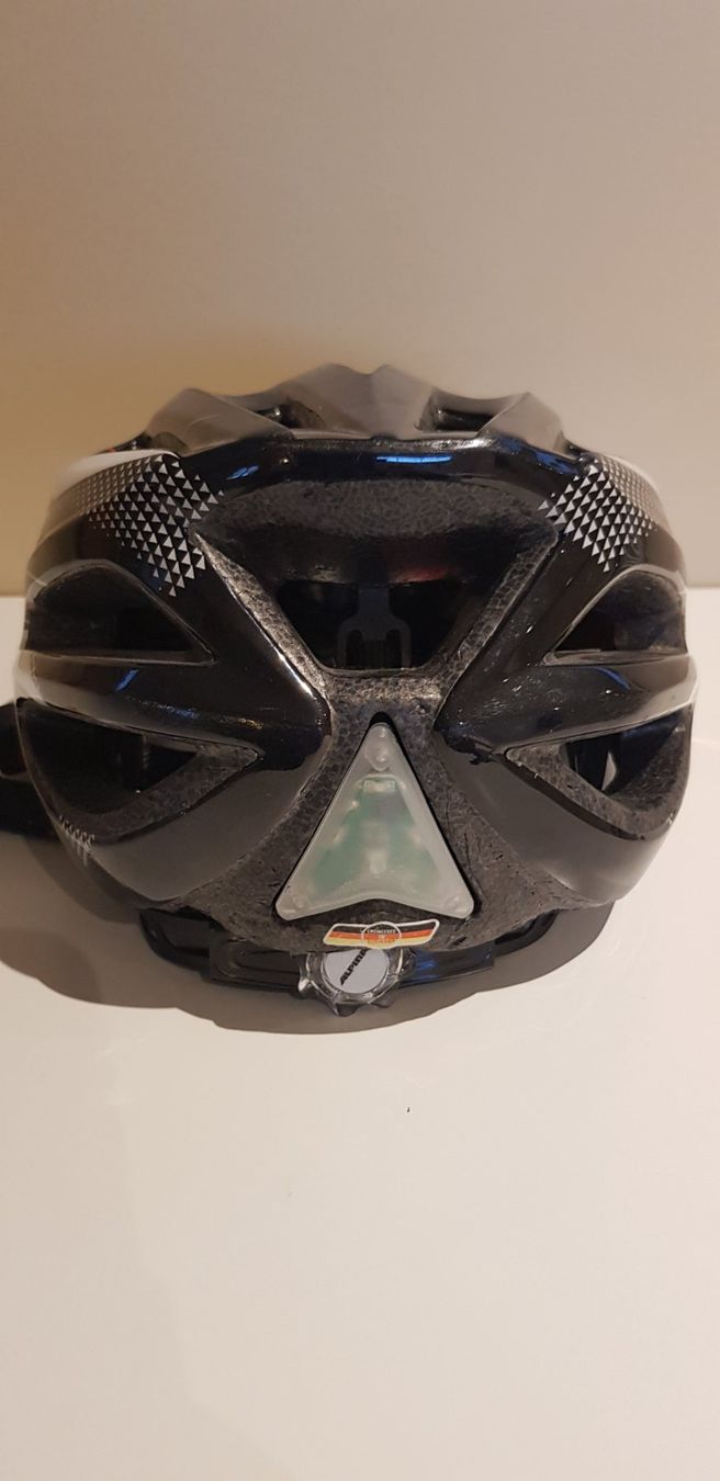 Alpina Caschi: Kinder Fahrradhelm Alpina – Usato da Dietikon venduto da grafad 3