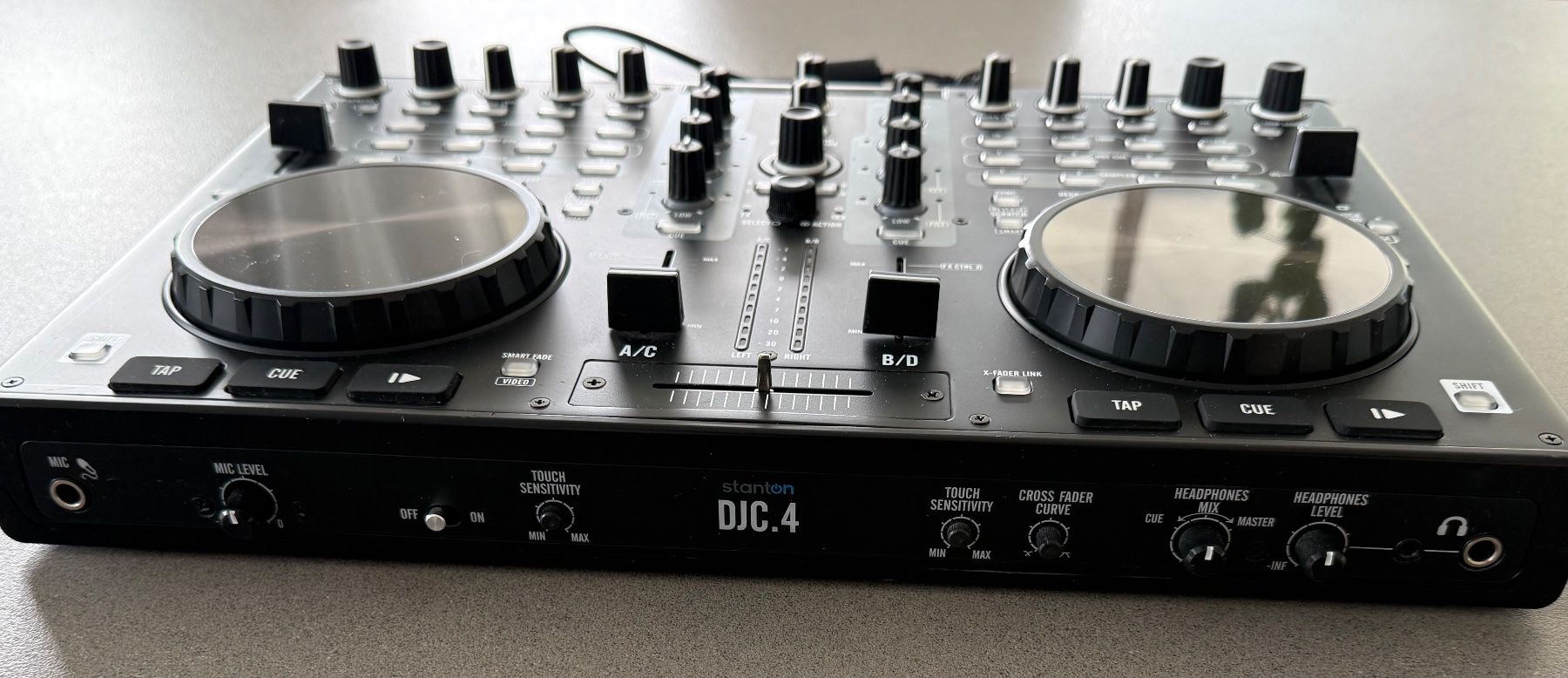 Stanton Mischpulte: DJ-Controller Stanton DJC.4 – Gebraucht aus Bonaduz von cfm_5s5j 2