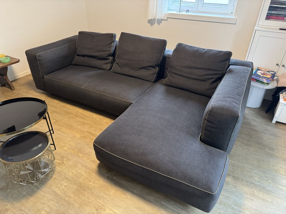 Sofas: Flexform Design-Ecksofa mit Recamiere, dunkelgrau – Gebraucht aus Rheinfelden von David_Pro