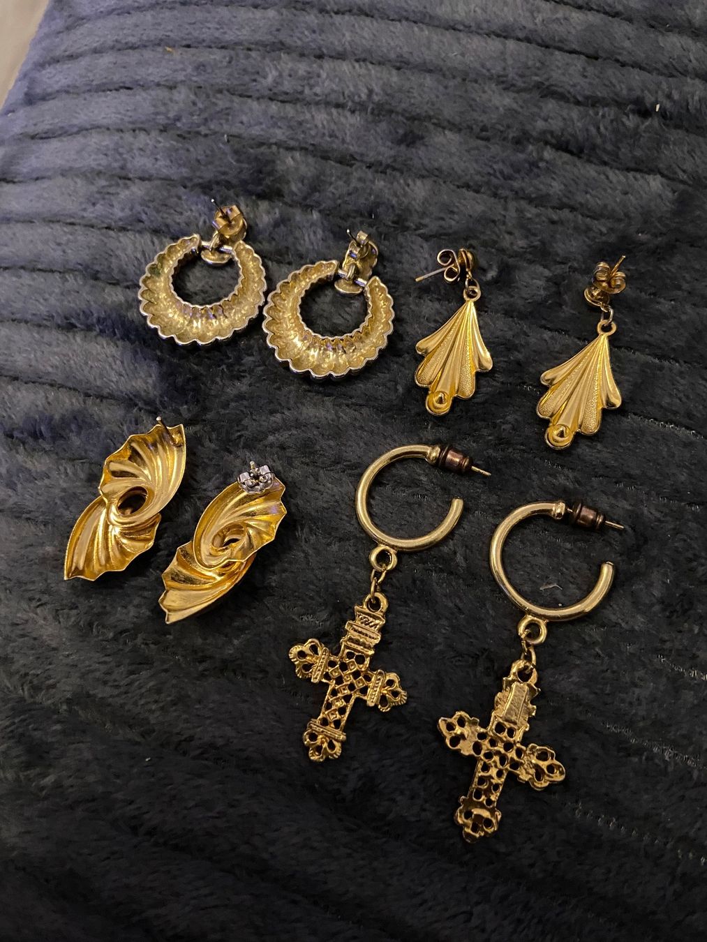 Orecchini pendenti & Orecchini a lobo: Plusieurs boucles d’oreilles – Usato da Montreux venduto da Perledor 2