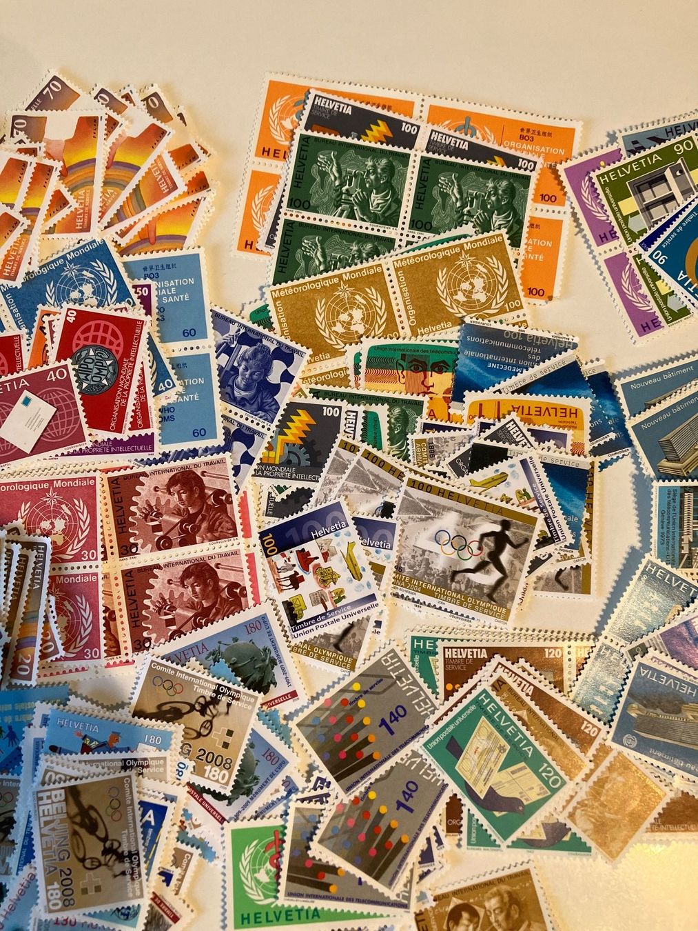 Tous les timbres: Postrfische Aemter Marken Nominalwert Fr. 300.00 – D'occasion à Baar par Ramona10 2