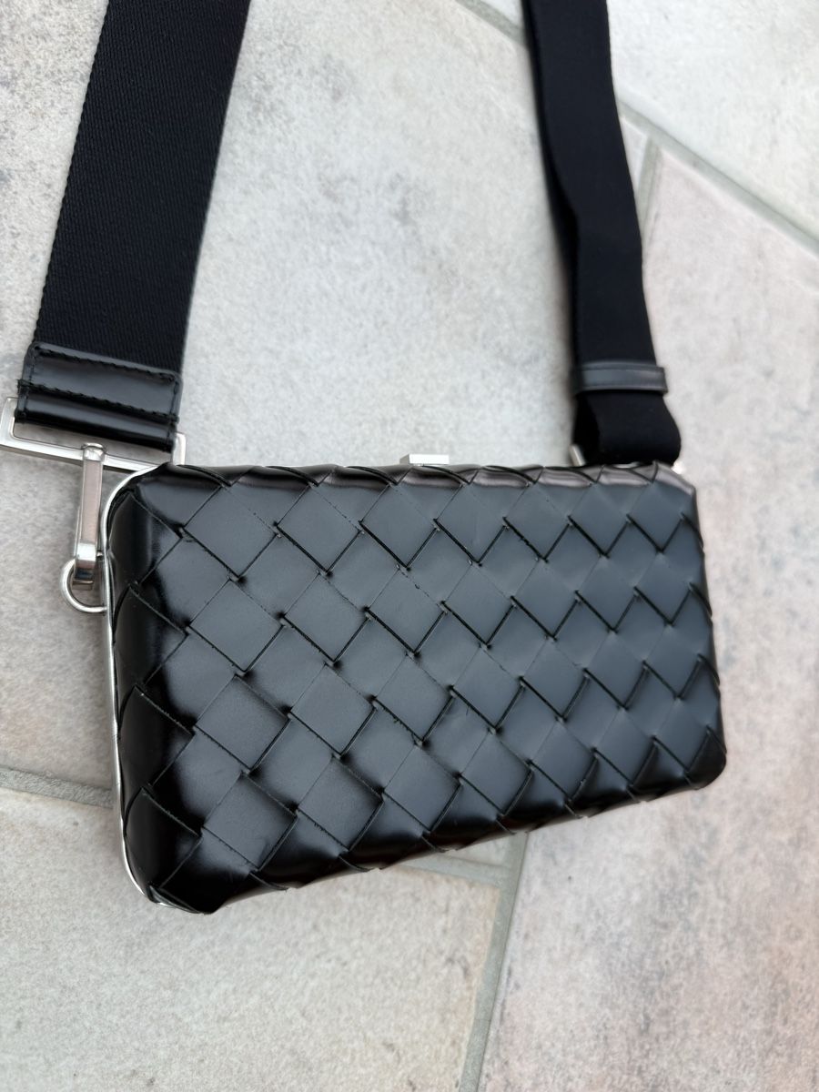 Bottega Veneta Taschen: Bottega Veneta Clutch / Tasche – Gebraucht aus Ellighausen von privateseller 1