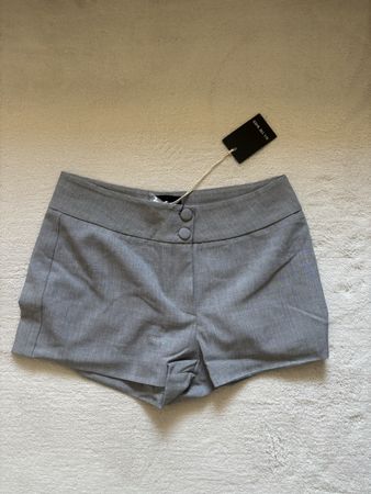 Revolve Graue Damen-Shorts M