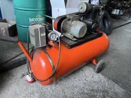 Compressore ad aria con serbatoio, usato, condizione ok