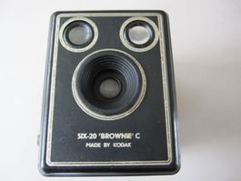 Vintage Kodak Brownie SIX-20, Model C, Boxkamera