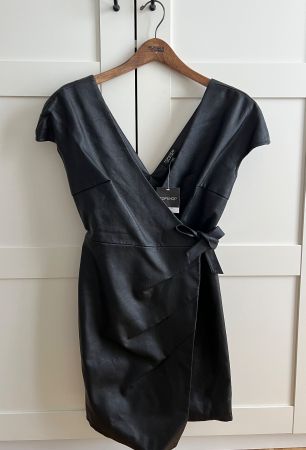 Topshop Leder Kleid Schwarz, neu mit Etikett, Grösse 34