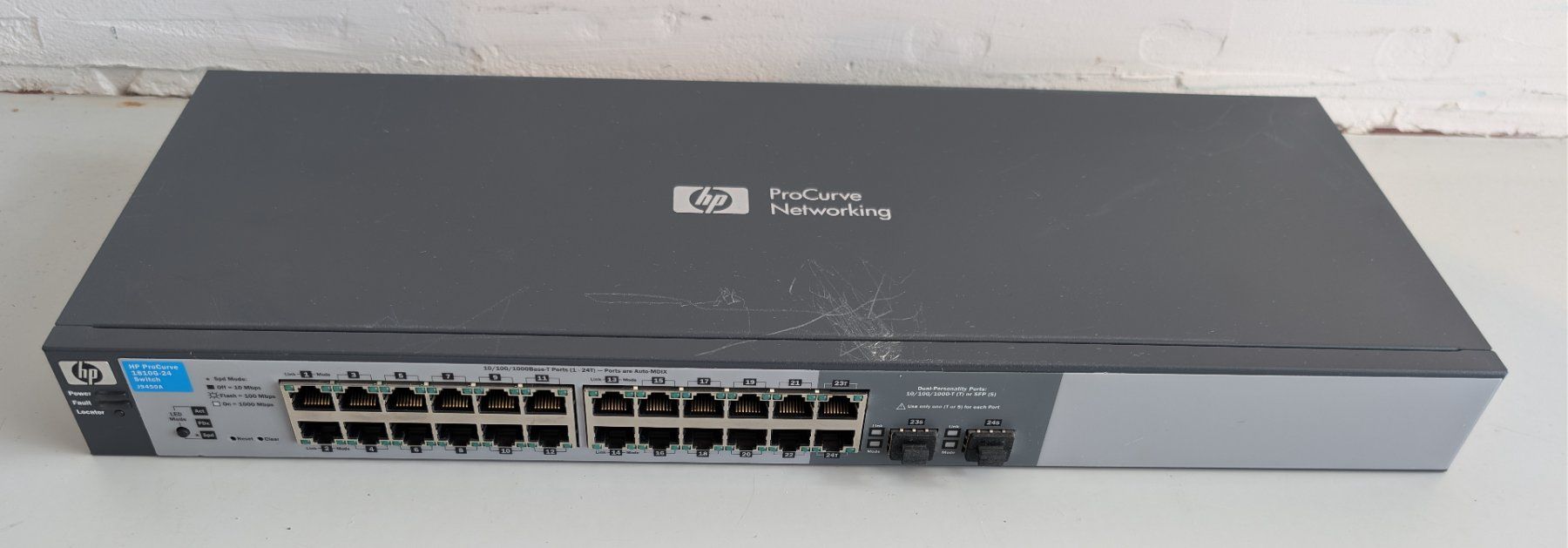 Hewlett Packard Hub & Switch: HP ProCurve 1810G-24 Switch – Usato da Dietlikon venduto da ComdatAG 1