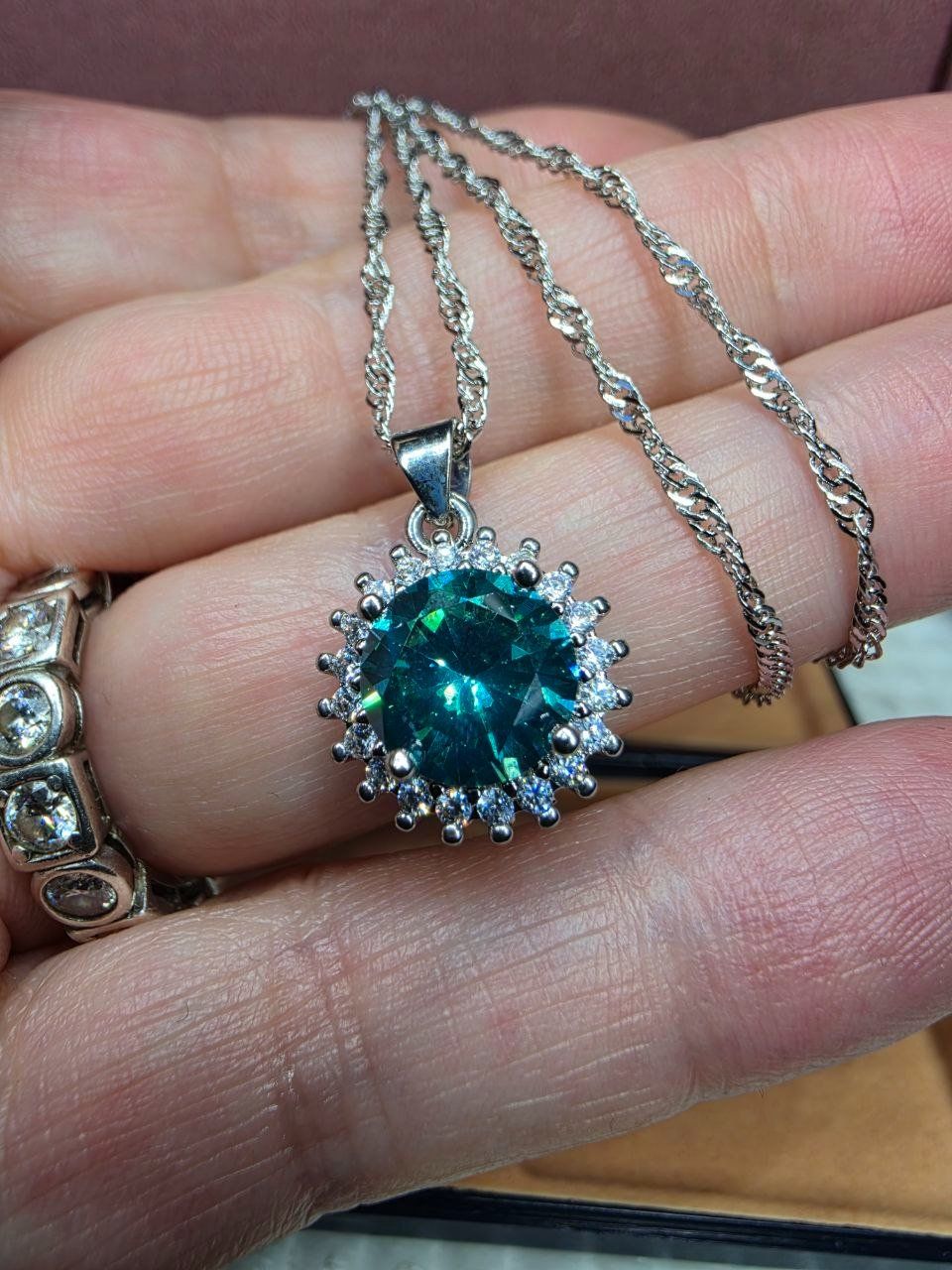 Colliers: Collier argent avec zircons – Neuf avec emballage d'origine à Reconvilier par Tsma67 9