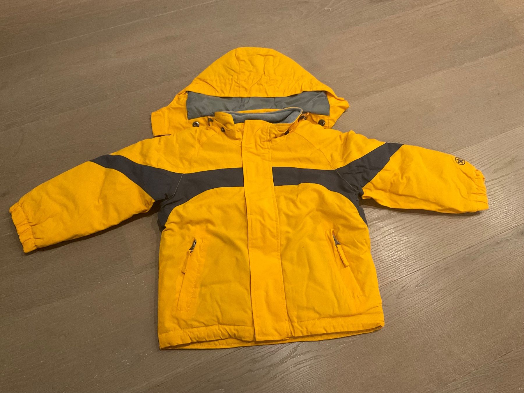 Giacche & Cappotti: Campus Kinder Winterjacke – Usato da Uitikon Waldegg venduto da sch_m58c
