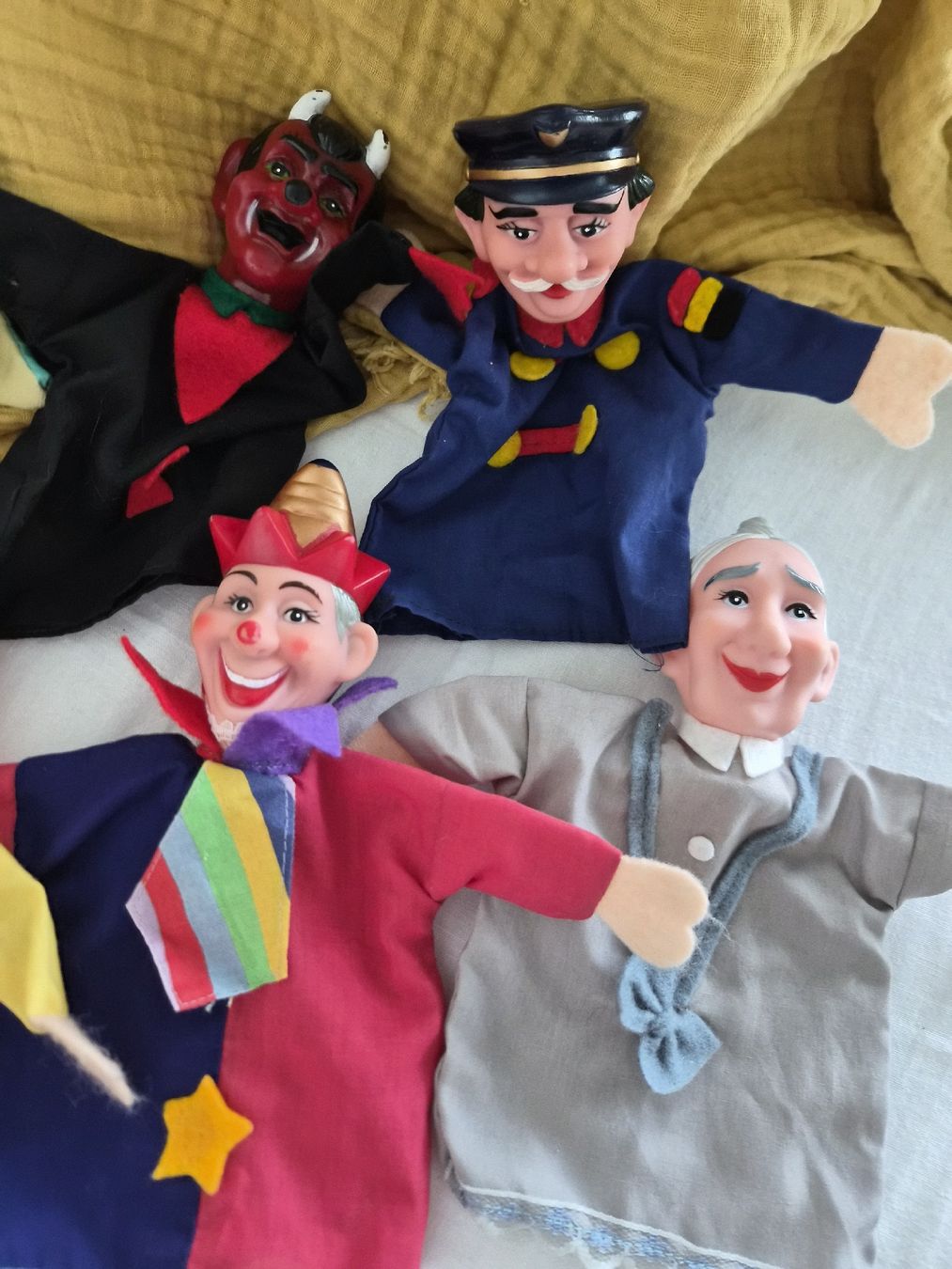 Puppen: Kasperle Figuren / Kasperli Handpuppen – Gebraucht aus Uznach von ssmiy 1
