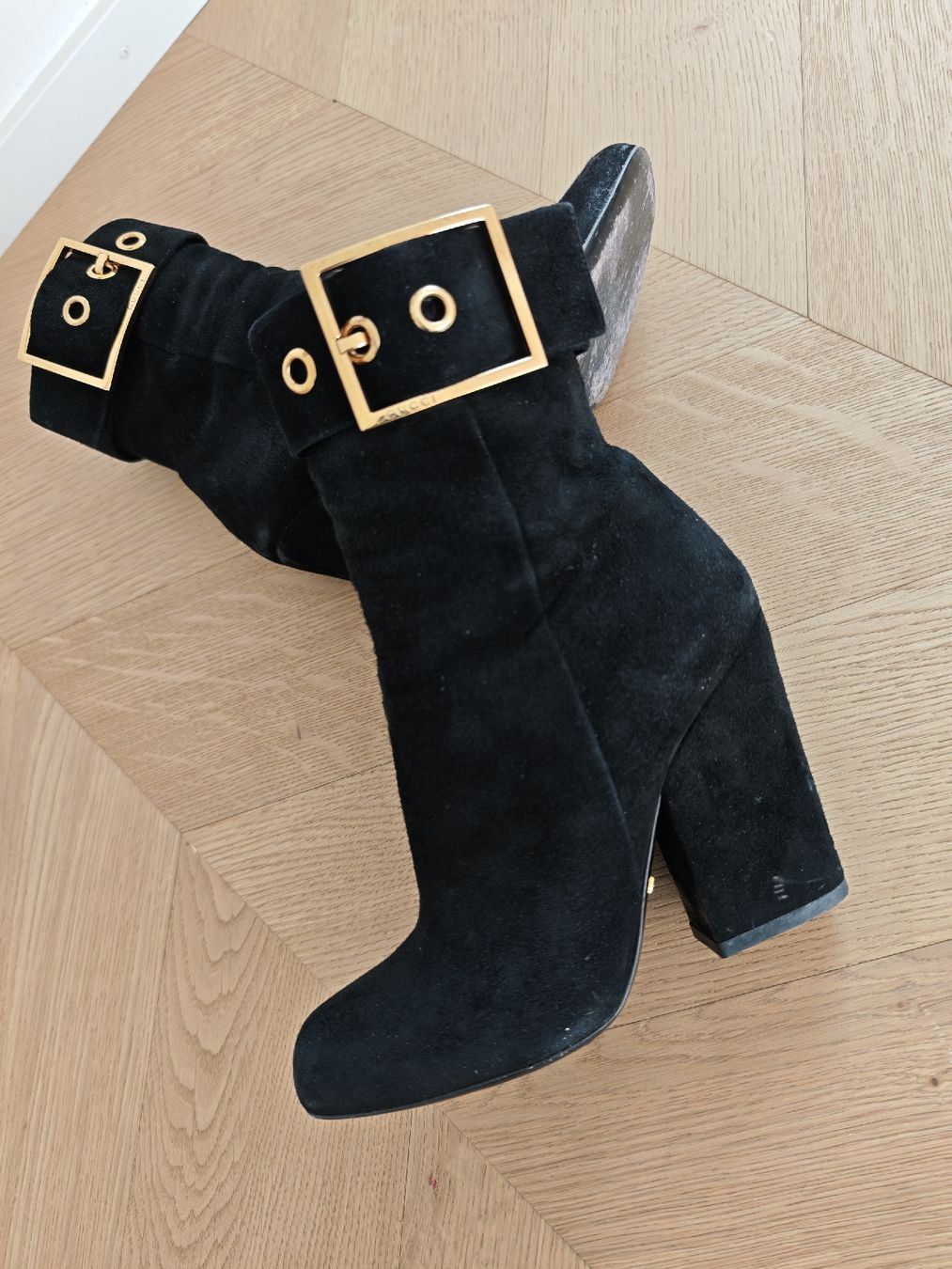 Gucci Scarpe da donna: GUCCI Wildleder Stiefeletten Tom Ford – Usato da Erlenbach ZH venduto da nlh 3