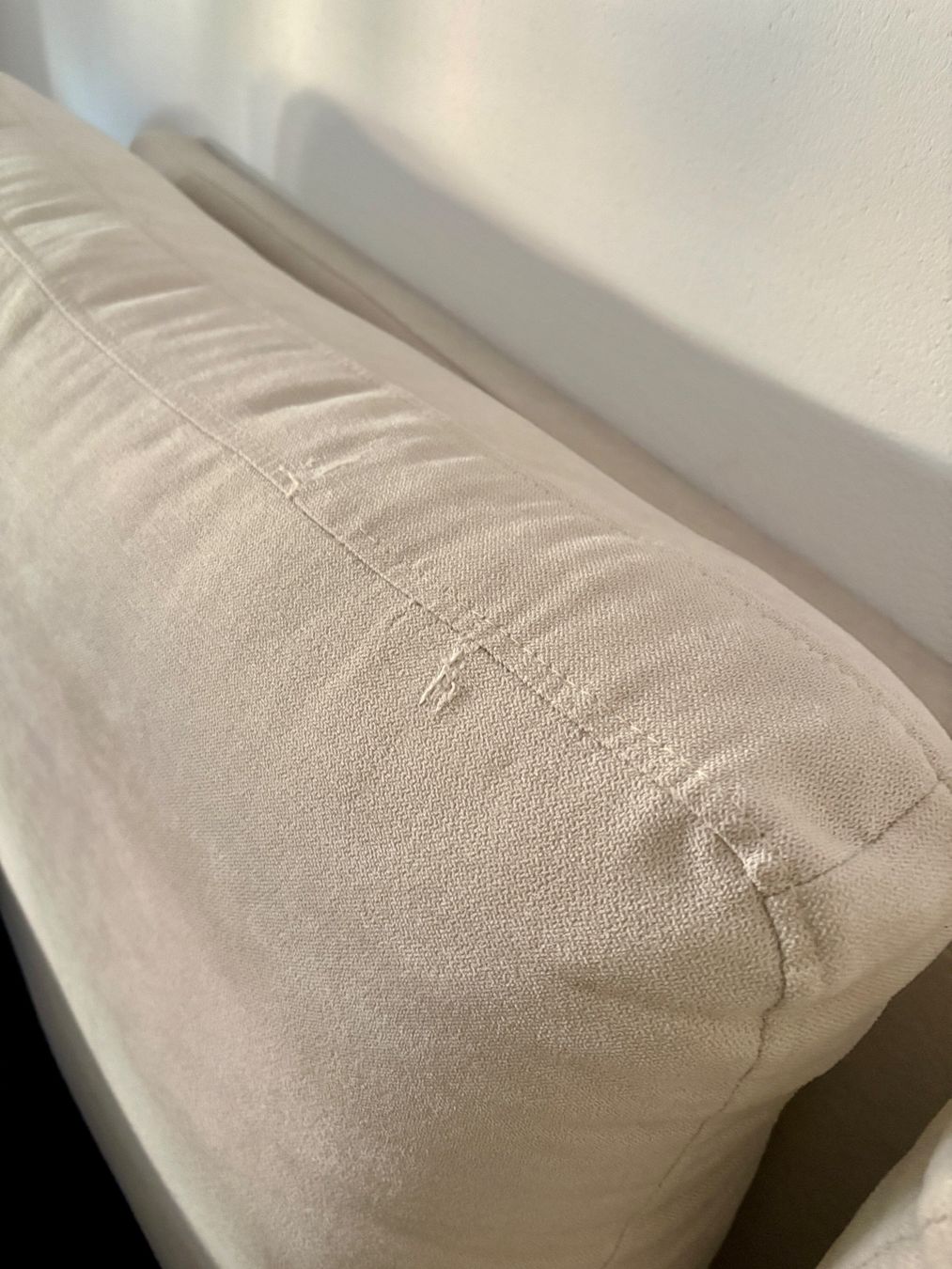 Beliani Betten: Bett mit Lattenrost Chenillegewebe 180 x 200 cm Hellbeige – Gebraucht aus Zürich von Schego881 4