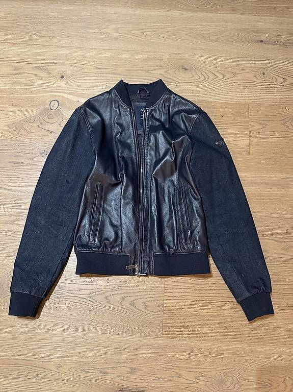 Jacken: Armani Jeans Leder Jacke Herren – Gebraucht aus Kloten von kevinho15