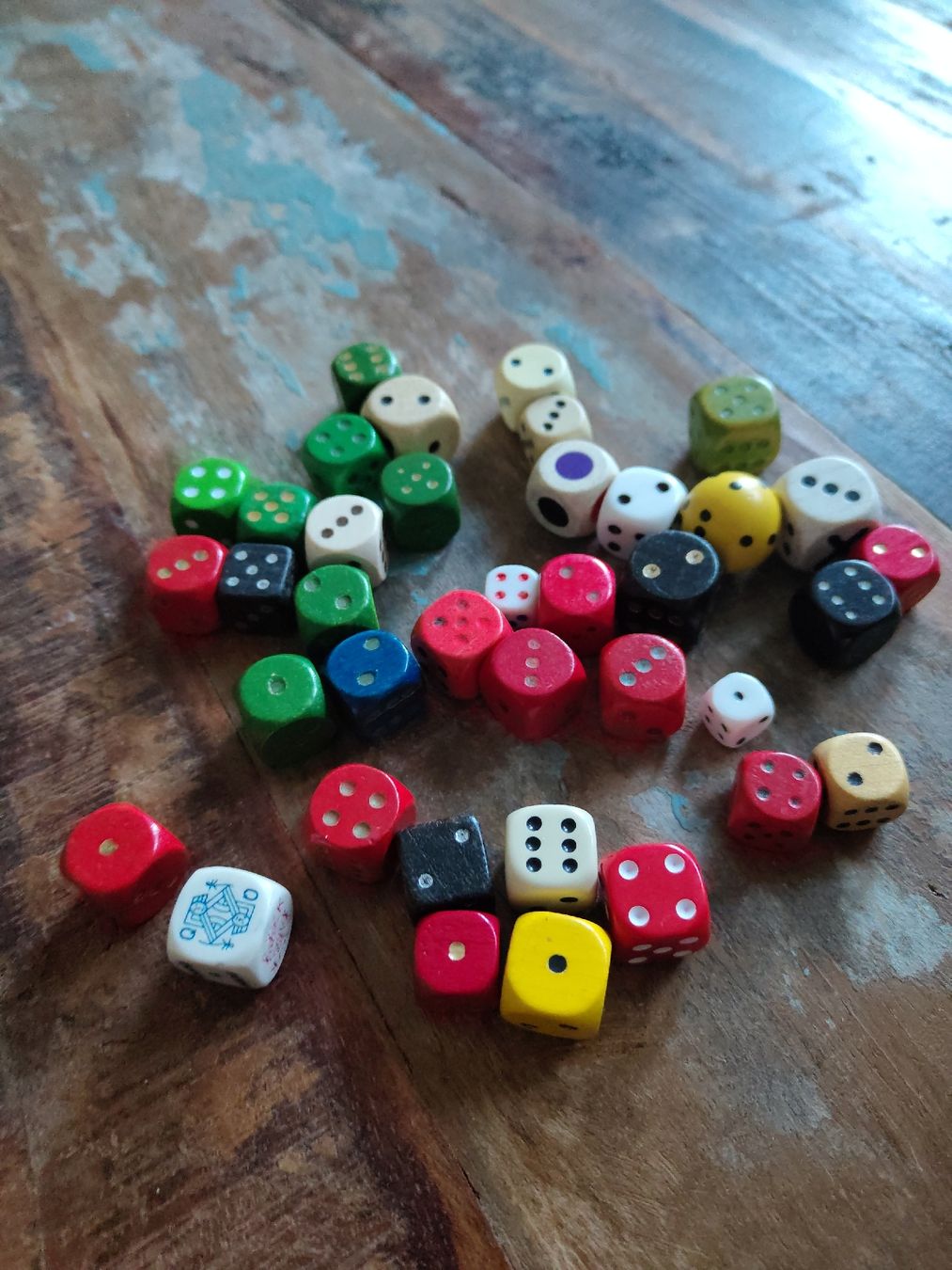 Giochi: diverse Würfel – Usato da Olten venduto da so.bi