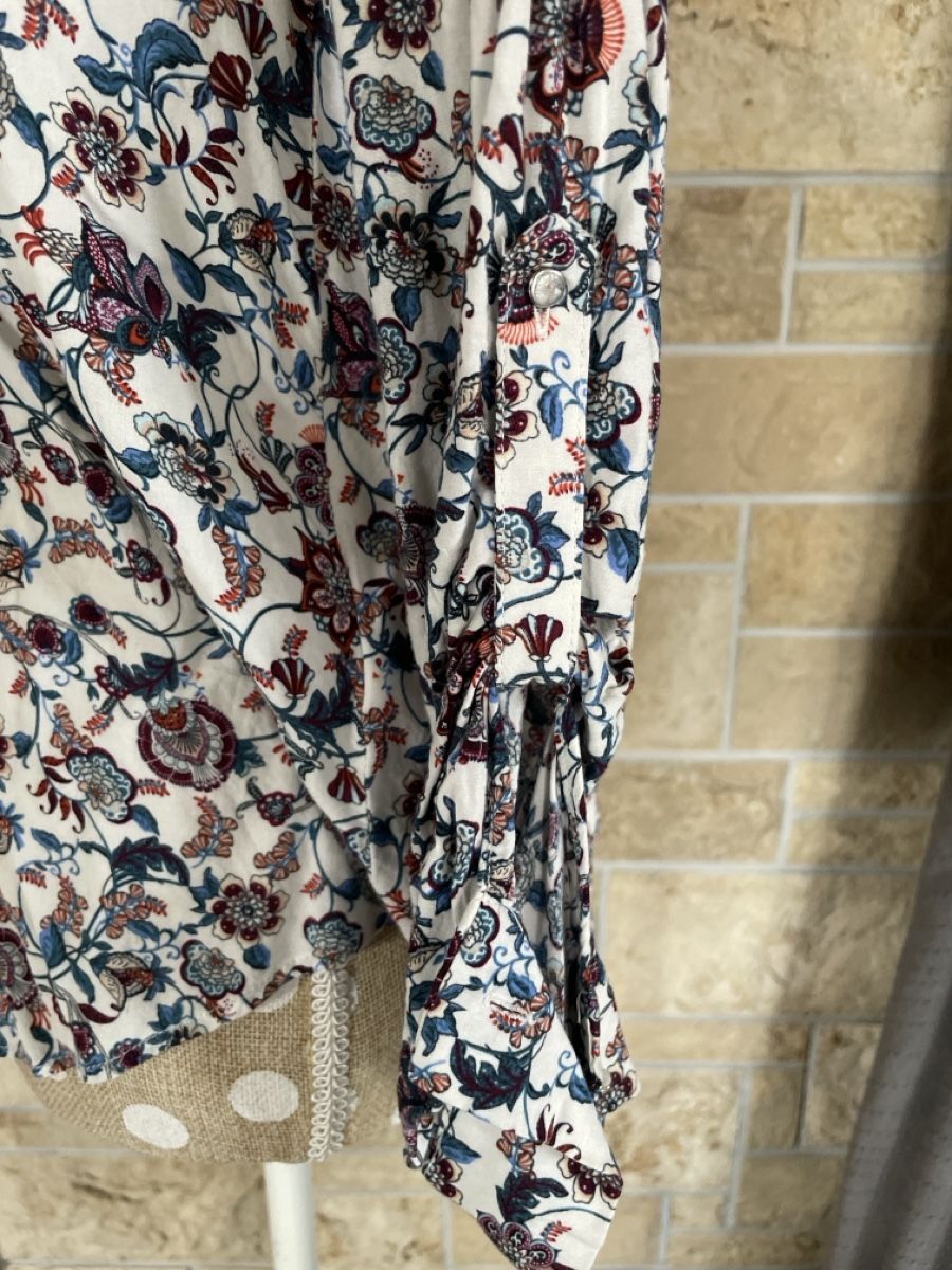 Esprit Camicette: Esprit Bluse, Grösse 36, Langarm, Blumenmuster, Top Zustand – Usato da Henggart venduto da Engelsi 4