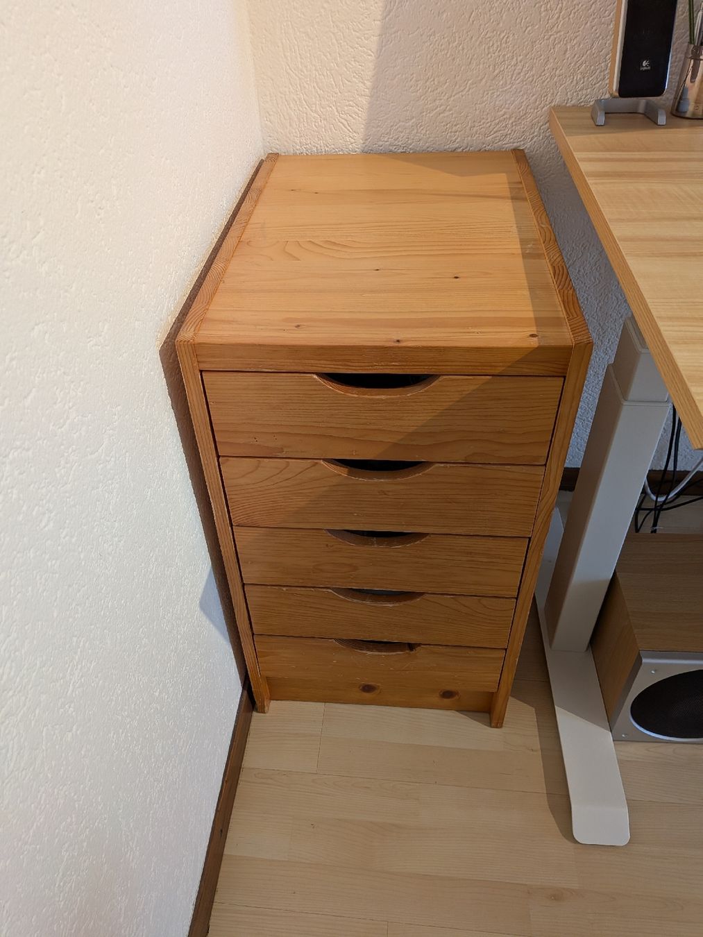 Armoires: Holz-Schubladen-Element (Schreibtisch) – D'occasion à Luzern par jul_fts9 1
