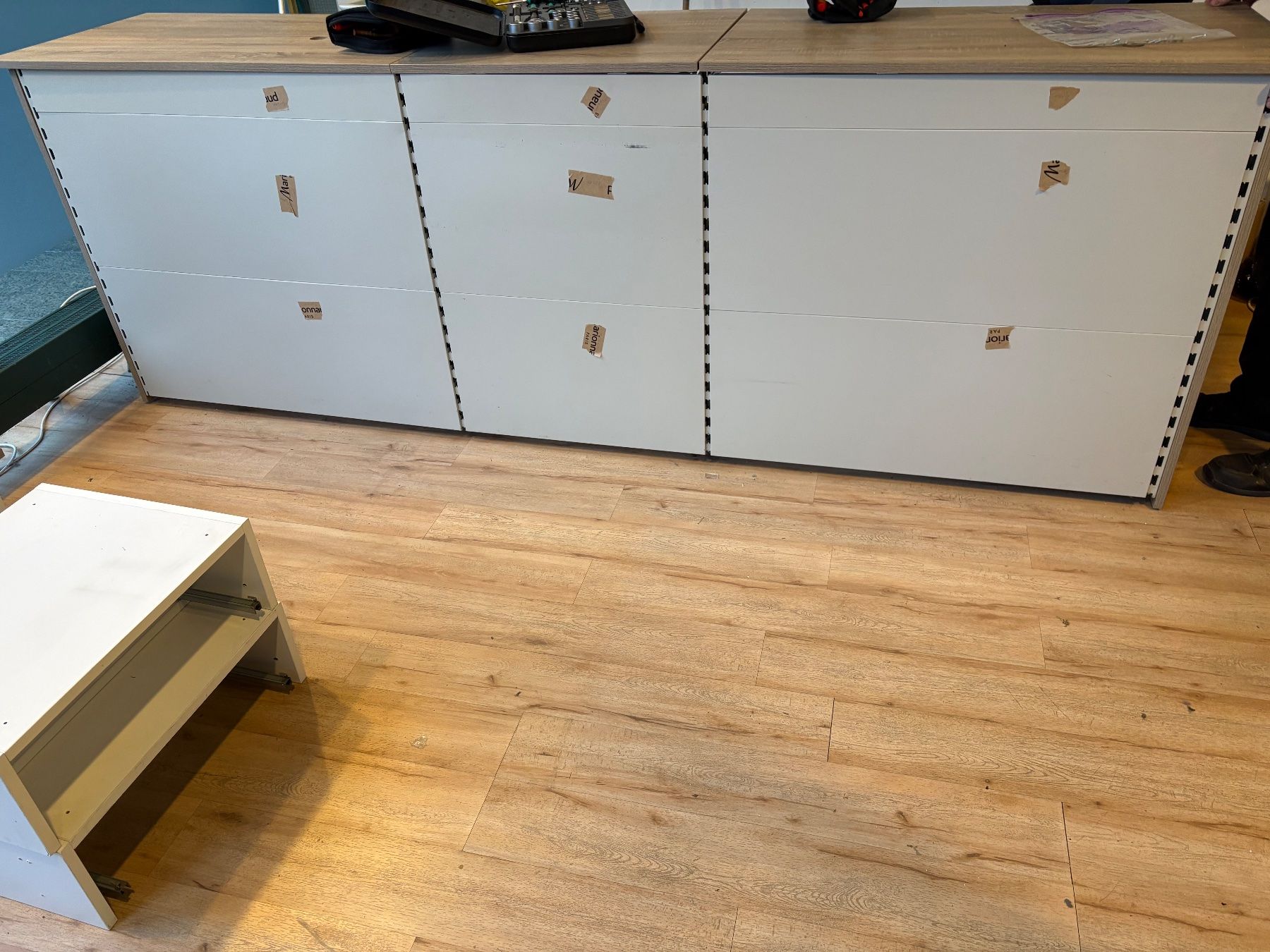 Allestimento di negozi e stand fieristici: Laden Regale und Theke – Usato da Horgen venduto da kar_ch58 3